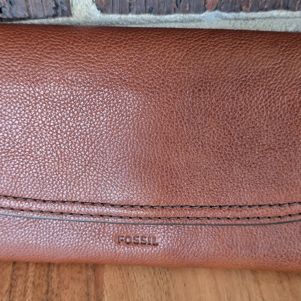 Fossil Rich Brown Leather Clutch
